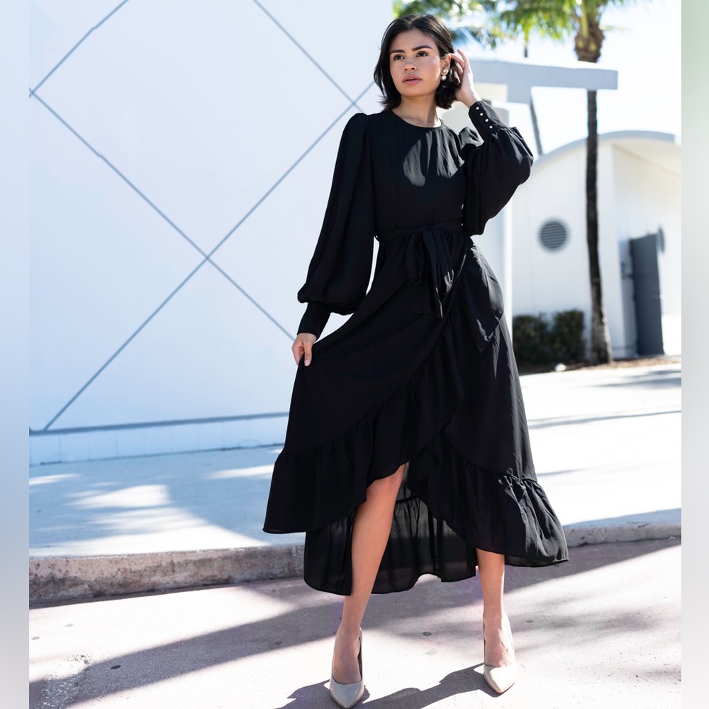 Bliss Elegant Black Maxi Dress